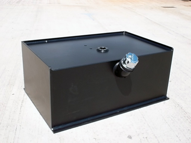 Diesel fuel tank for commercial vehicle in H.D.P.E
