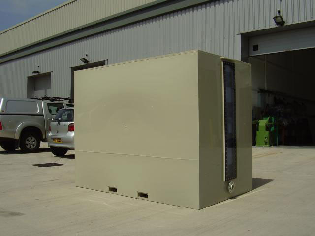 20mm thick Polypropylene acid process tank c/w polypropylene cladding and clear PVC inspection window